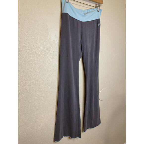 So Sporty Y2K Gray W/ Light Blue Hem Waistband Flare Leg Yoga Pants Leggings Lg - Picture 13 of 15